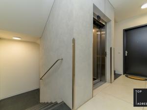 Pronájem bytu 2+kk, Praha - Podolí, Na hřebenech I, 62 m2
