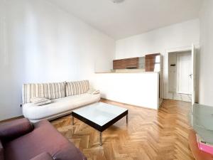 Pronájem bytu 2+kk, Praha - Vinohrady, Slavíkova, 55 m2