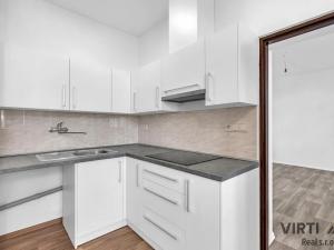 Prodej bytu 2+kk, Dvůr Králové nad Labem, Heydukova, 40 m2