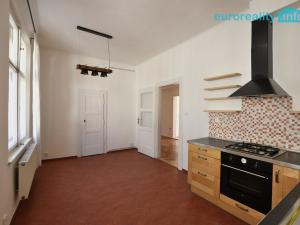 Prodej bytu 3+1, Praha - Staré Město, Michalská, 98 m2