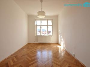 Prodej bytu 3+1, Praha - Staré Město, Michalská, 98 m2