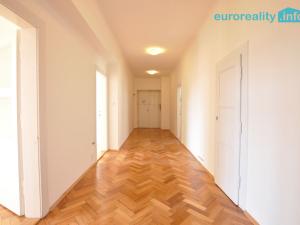 Prodej bytu 3+1, Praha - Staré Město, Michalská, 98 m2