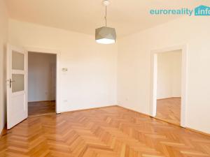 Prodej bytu 3+1, Praha - Staré Město, Michalská, 98 m2