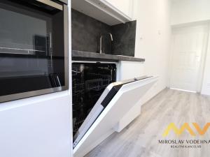 Pronájem bytu 3+kk, Hradec Králové, Klumparova, 83 m2