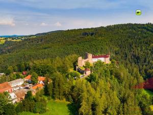 Pronájem bytu 2+1, Velhartice, 53 m2