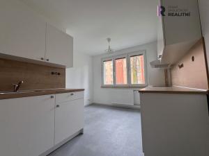Pronájem bytu 1+1, Nová Role, Nádražní, 37 m2