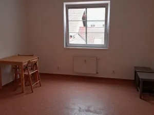 Pronájem bytu 1+kk, Praha - Vršovice, Petrohradská, 23 m2