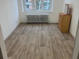 Pronájem bytu 2+1, Zlín, Štefánikova, 43 m2