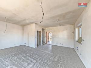 Prodej bytu 4+kk, Chlumec nad Cidlinou - Kladruby, 99 m2