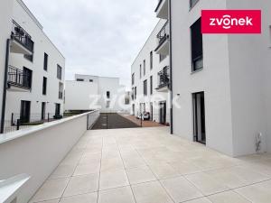 Pronájem bytu 1+kk, Zlín, Smetanova, 35 m2