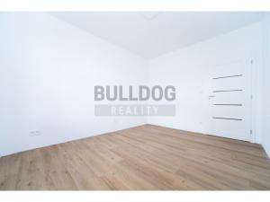 Pronájem bytu 2+kk, Praha - Libeň, Zenklova, 43 m2