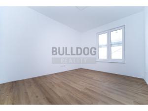 Pronájem bytu 2+kk, Praha - Libeň, Zenklova, 43 m2