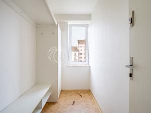 Pronájem bytu 1+1, Brno - Královo Pole, Mojmírovo náměstí, 47 m2