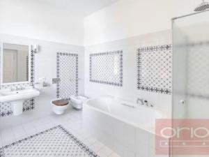 Pronájem rodinného domu, Praha - Vokovice, Ke dvoru, 828 m2