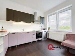 Prodej bytu 2+1, Babice, K Vile, 69 m2