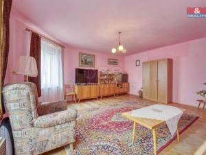 Prodej bytu 2+1, Planá, Hřbitovní, 63 m2