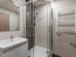 Pronájem bytu 1+kk, Praha - Vršovice, 30 m2