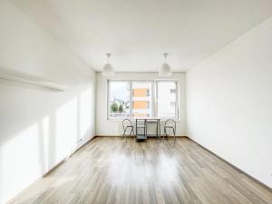 Pronájem bytu 1+kk, Praha - Uhříněves, Františka Diviše, 30 m2