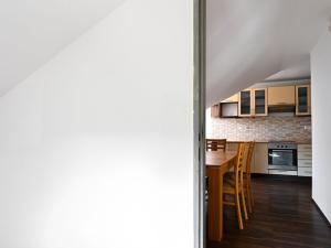 Prodej bytu 3+1, Nové Sedlo, Sklářská, 106 m2