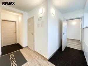 Prodej kanceláře, Štěchovice, Krátká, 300 m2