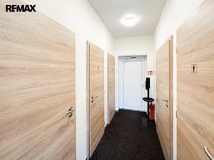 Prodej kanceláře, Štěchovice, Krátká, 300 m2