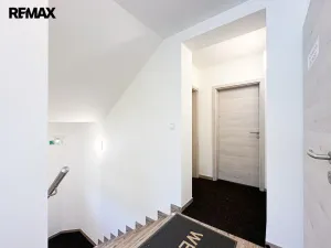 Prodej kanceláře, Štěchovice, Krátká, 300 m2