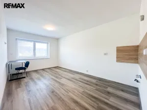 Prodej kanceláře, Štěchovice, Krátká, 300 m2