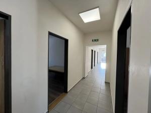 Prodej ubytování, Okna, 715 m2