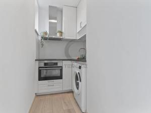 Prodej bytu 2+kk, Dvůr Králové nad Labem, nábřeží Benešovo, 48 m2