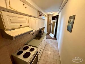 Pronájem bytu 1+1, Praha - Hlubočepy, Pod Ateliéry, 60 m2
