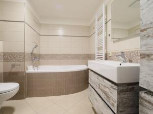 Pronájem bytu 2+kk, České Budějovice - České Budějovice 7, Stradonická, 63 m2
