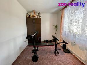 Prodej bytu 3+1, Chvaletice, Obránců míru, 58 m2