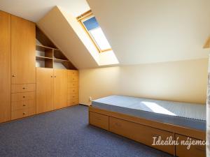 Pronájem bytu 5+kk, Praha - Kolovraty, Meduňková, 150 m2