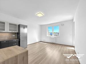Pronájem bytu 2+kk, Praha - Vysočany, Svatošových, 43 m2