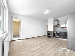 Pronájem bytu 2+kk, Praha - Vysočany, Svatošových, 43 m2
