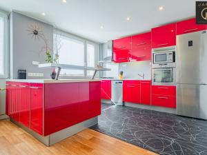 Prodej bytu 4+1, Praha - Kobylisy, Tanvaldská, 90 m2