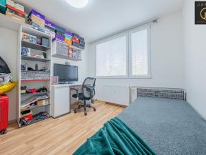 Prodej bytu 4+1, Praha - Kobylisy, Tanvaldská, 90 m2