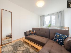 Prodej bytu 4+1, Praha - Kobylisy, Tanvaldská, 90 m2