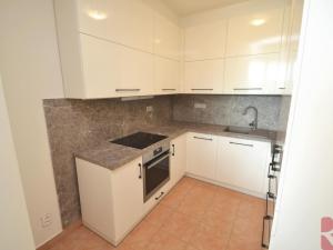 Pronájem bytu 2+kk, Praha - Strašnice, Strančická, 58 m2