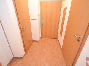Pronájem bytu 2+kk, Praha - Strašnice, Strančická, 58 m2