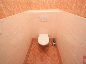 Pronájem bytu 2+kk, Praha - Strašnice, Strančická, 58 m2
