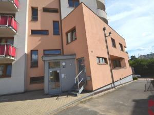 Pronájem bytu 2+kk, Praha - Strašnice, Strančická, 58 m2