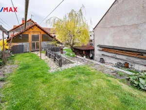 Prodej rodinného domu, Byšice, 5. května, 300 m2