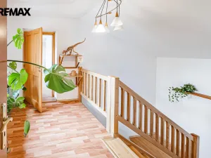 Prodej rodinného domu, Byšice, 5. května, 300 m2