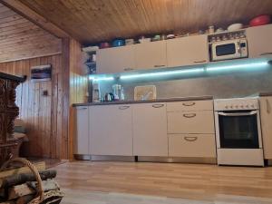 Prodej chaty, Malenovice, 53 m2