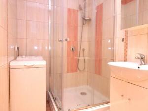 Pronájem bytu 2+kk, Praha - Krč, Vikova, 42 m2