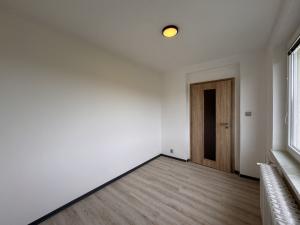Pronájem bytu 4+1, Zlín, Družstevní, 74 m2