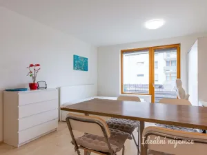 Pronájem bytu 1+kk, Praha - Hloubětín, Modrého, 33 m2
