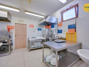 Prodej obchodního prostoru, Velehrad, Salašská, 1600 m2