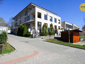 Prodej obchodního prostoru, Velehrad, Salašská, 1600 m2